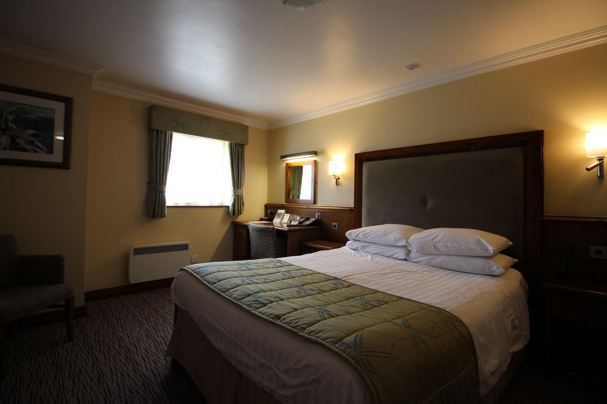 Best Western Plus Pastures Hotel Донкастер Экстерьер фото