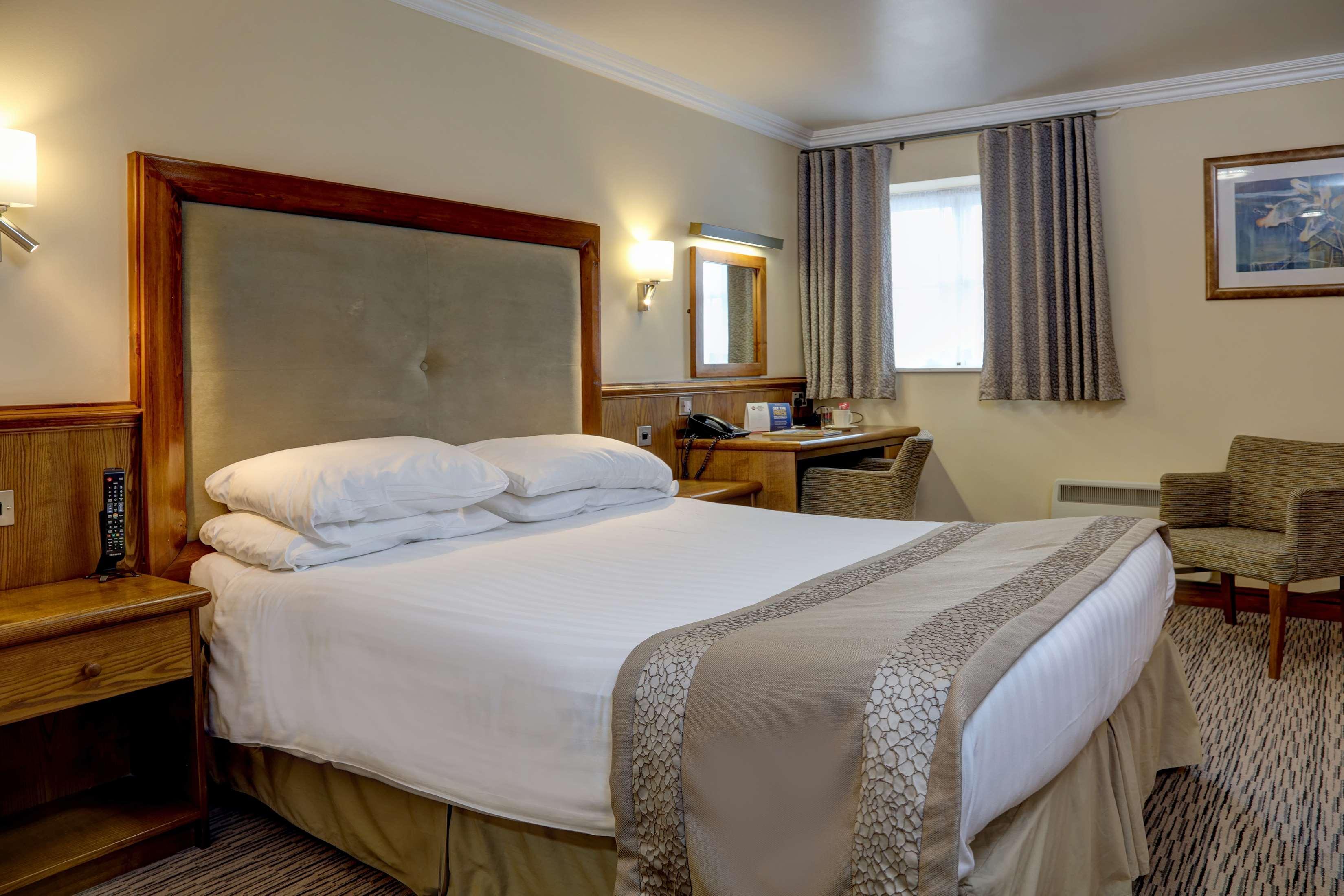 Best Western Plus Pastures Hotel Донкастер Экстерьер фото