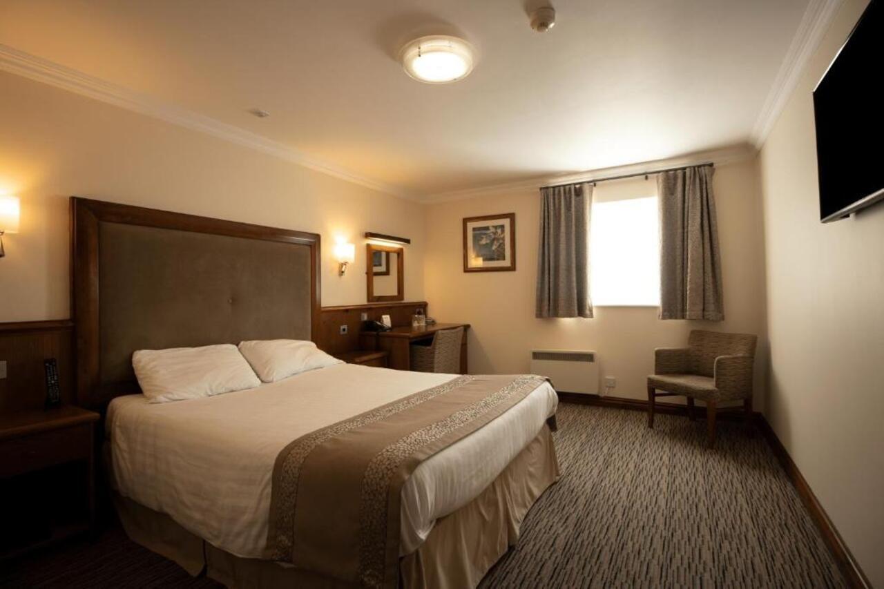 Best Western Plus Pastures Hotel Донкастер Экстерьер фото